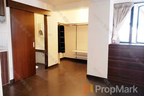 Lilian Court - Photo 1