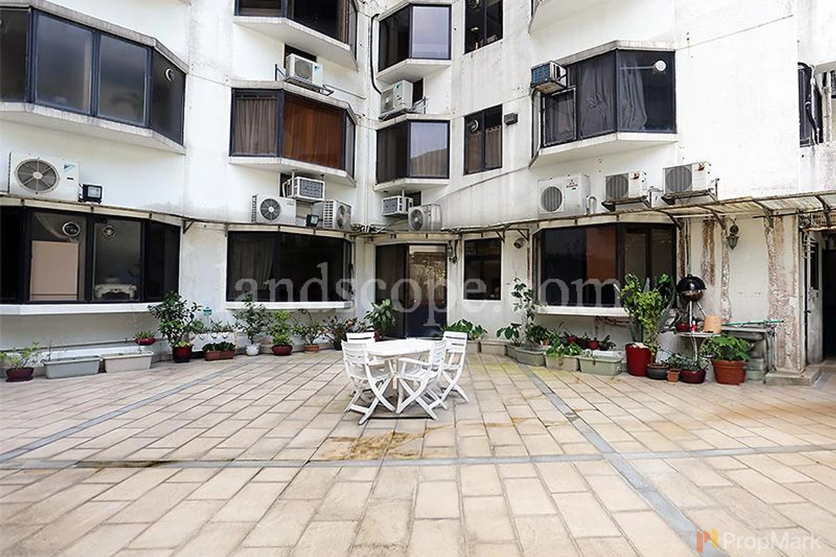 South Bay Towers - Photo 2