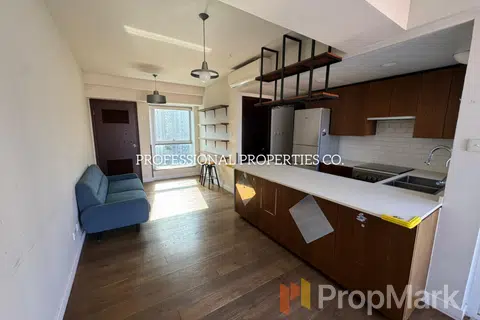 Cherry Crest - Photo