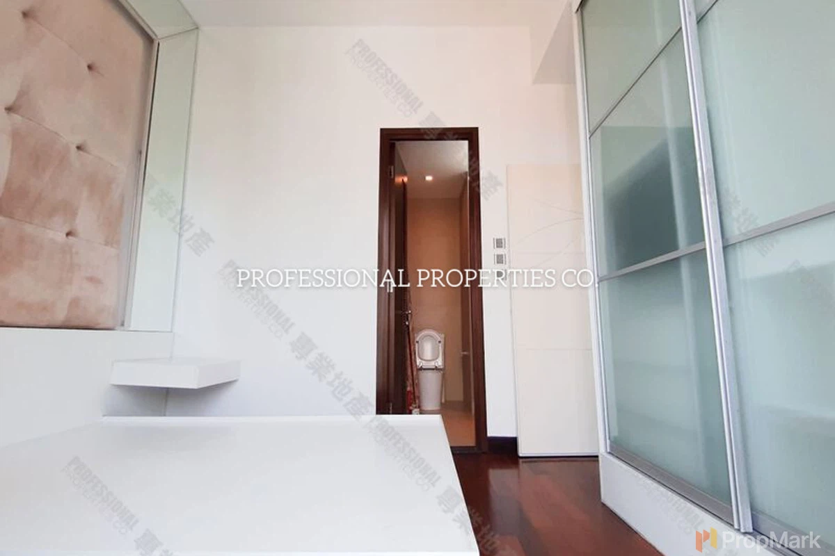 J Residence - Photo 6