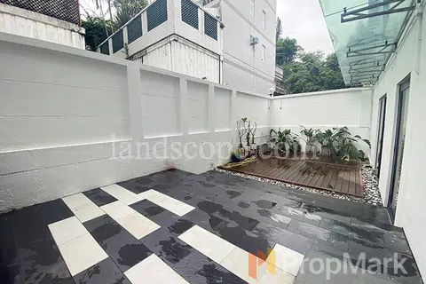 Woodgreen Estate - Photo 2