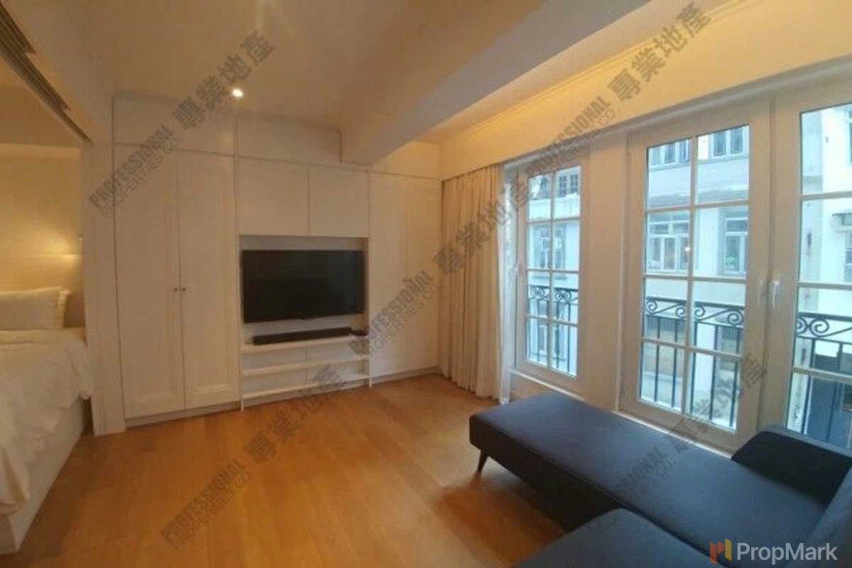 61-63 Hollywood Road - Photo 3