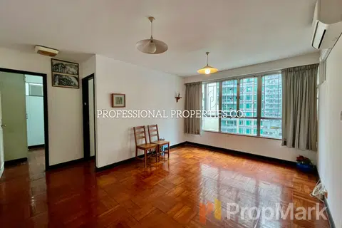 Sherwood Court - Photo 4