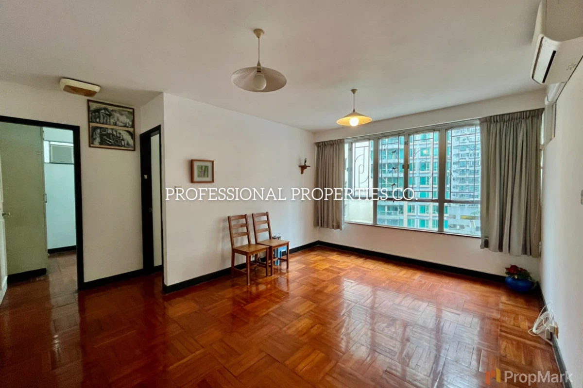 Sherwood Court - Photo 4