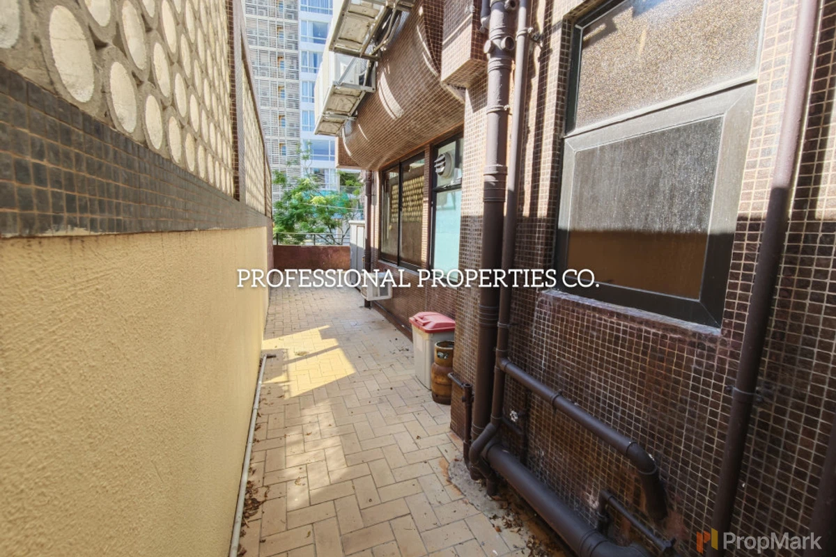 Wing On Lodge - Photo 8