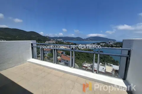 Cape Court - Photo 1