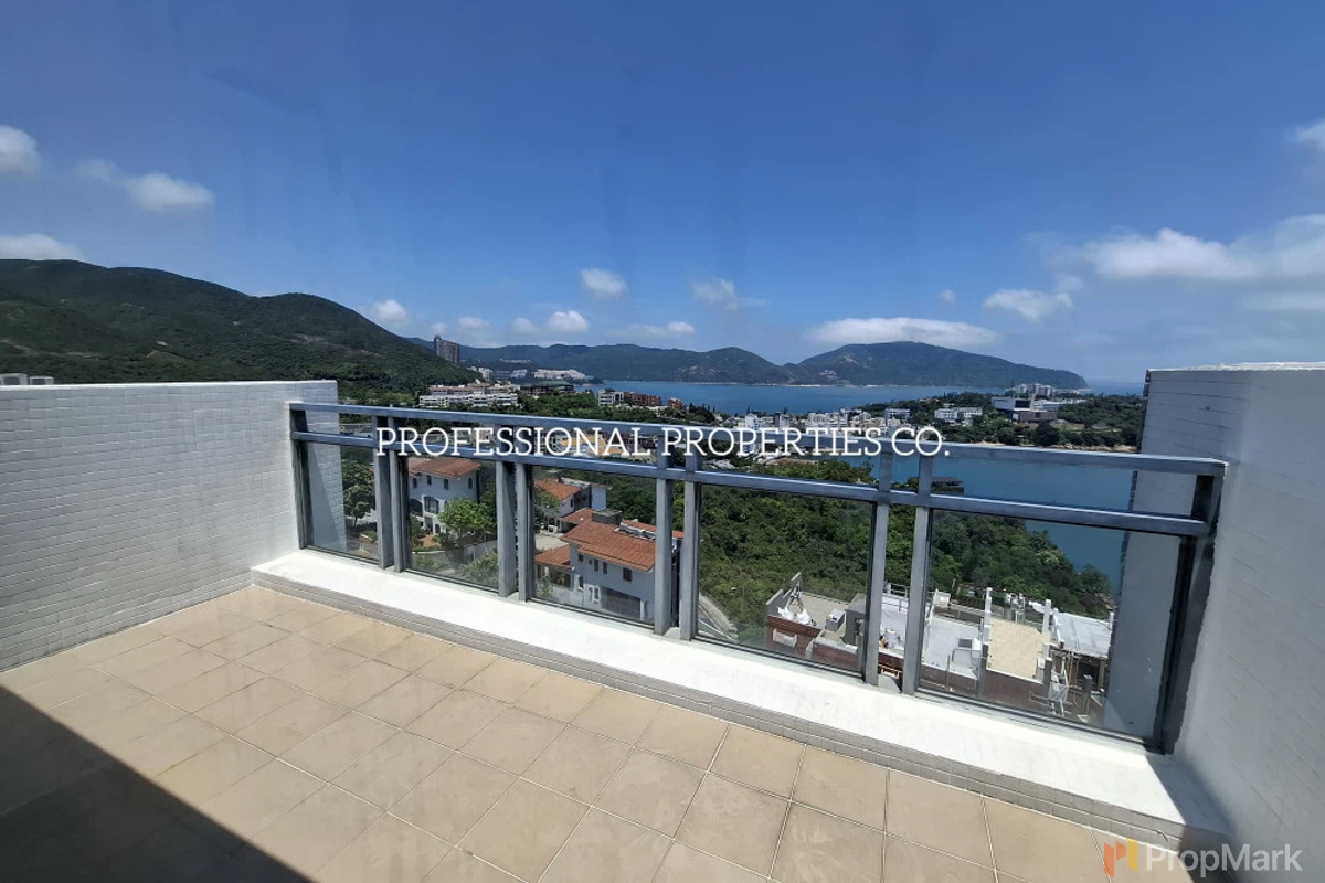 Cape Court - Photo 1