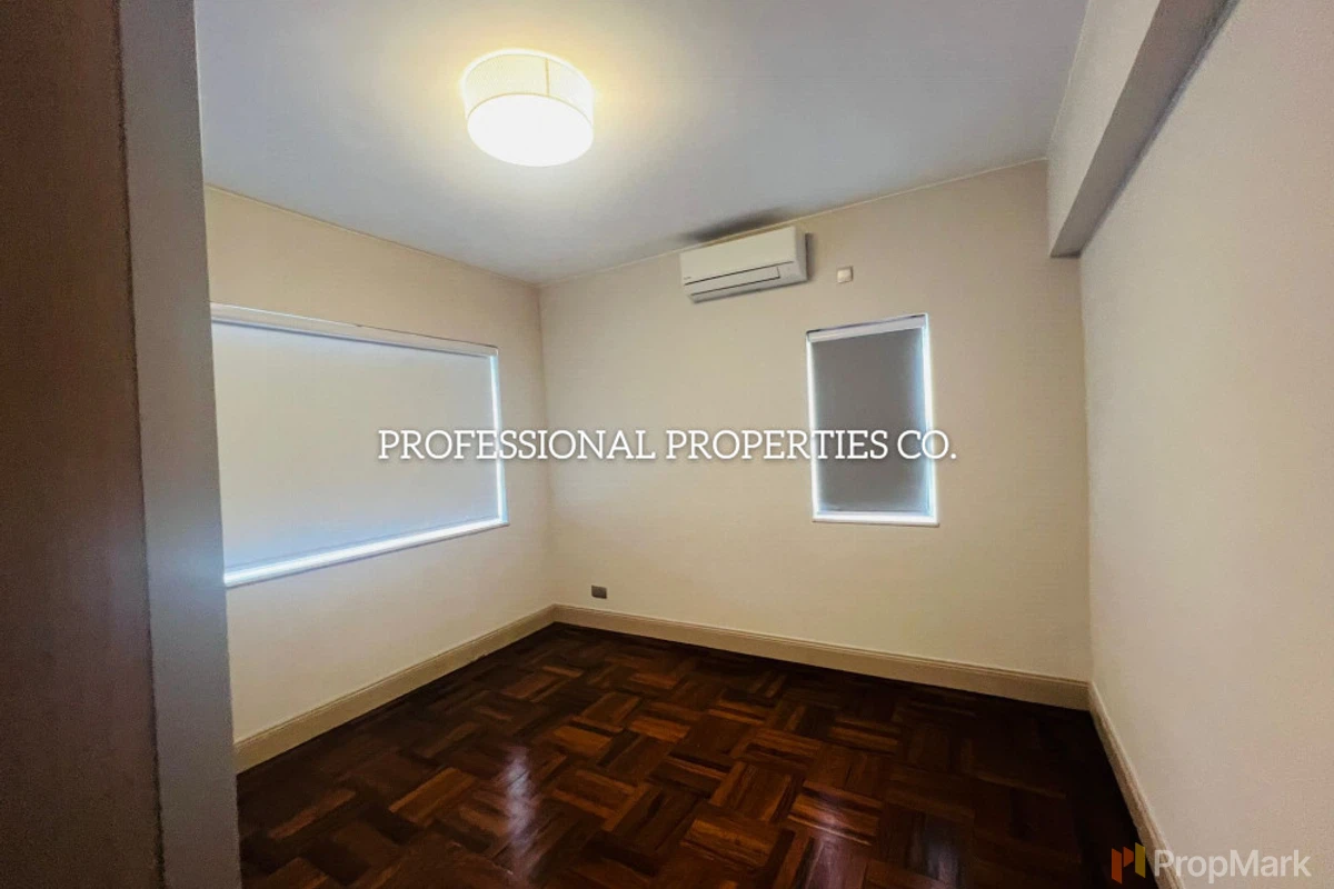 Repulse Bay Garden - Photo 5