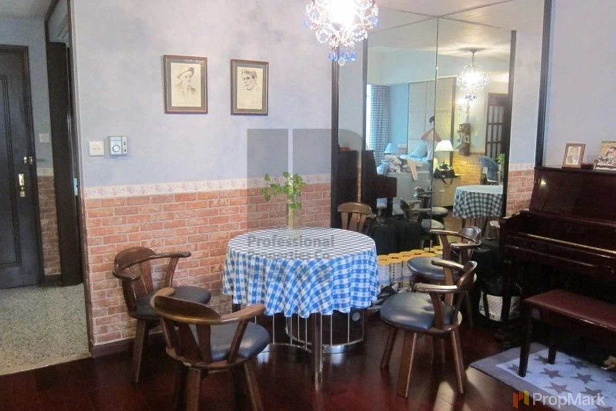 Convention Plaza Apartments - Photo 8