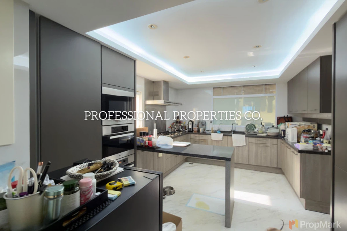 Strawberry Hill - Photo 4