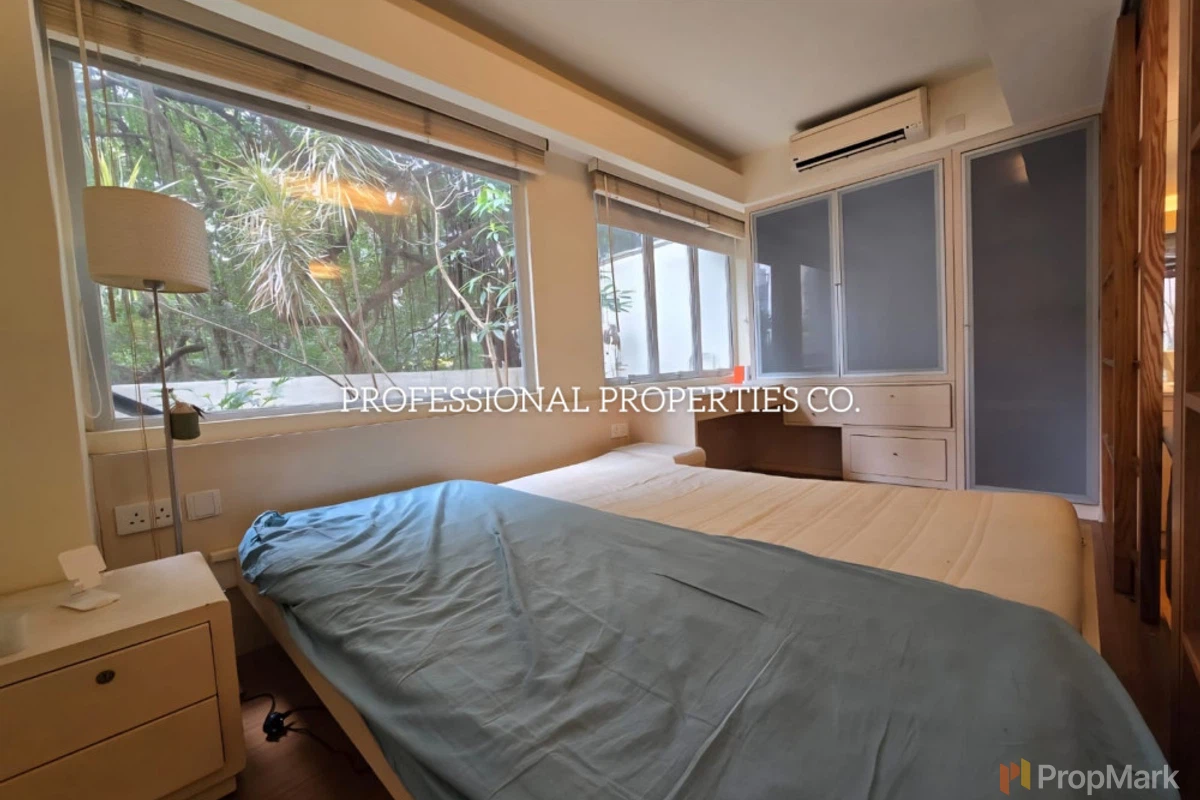 Silver Jubilee Mansion - Photo 3