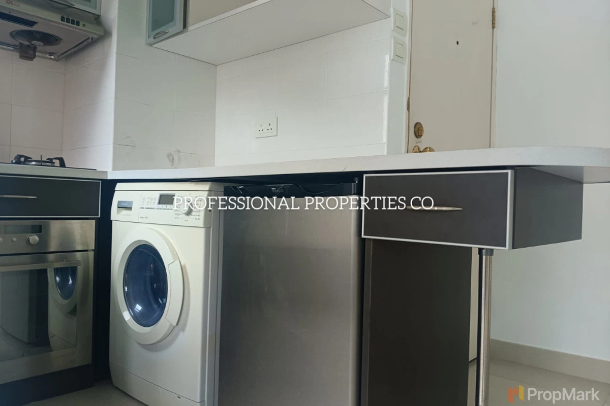 Amber Lodge - Photo 1