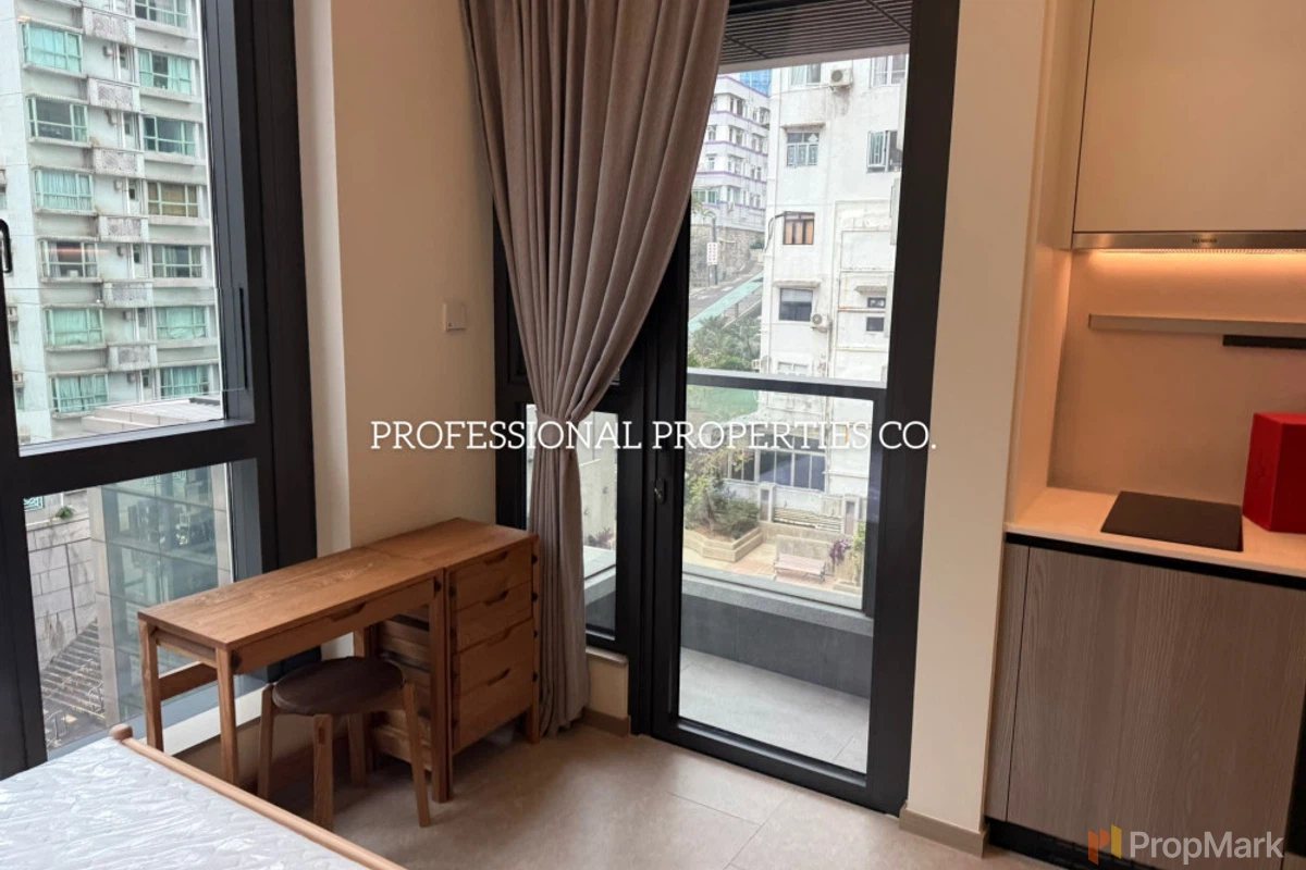 Kennedy 38 - Photo 1