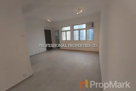 Kingearn Building - Photo