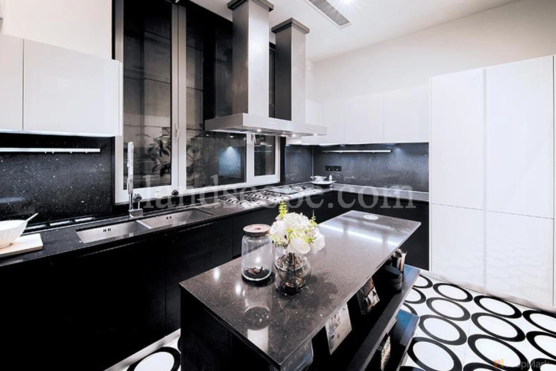 28 Barker Road - Photo 8