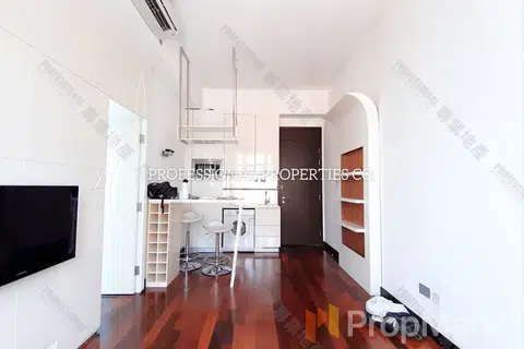 J Residence - Photo 2