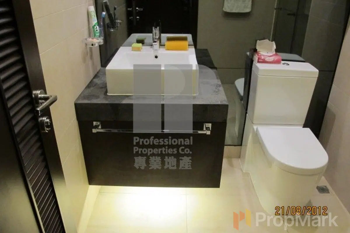 J Residence - Photo 1