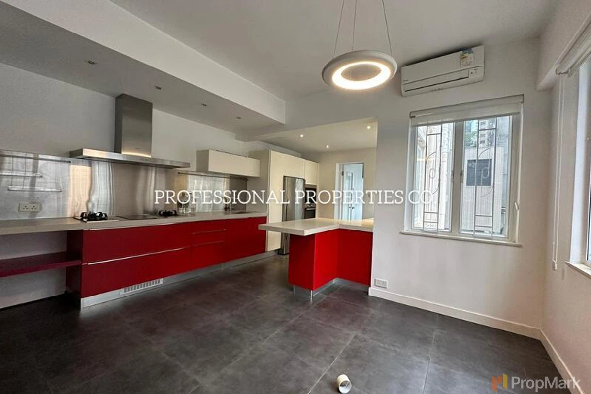 Long Mansion - Photo 11