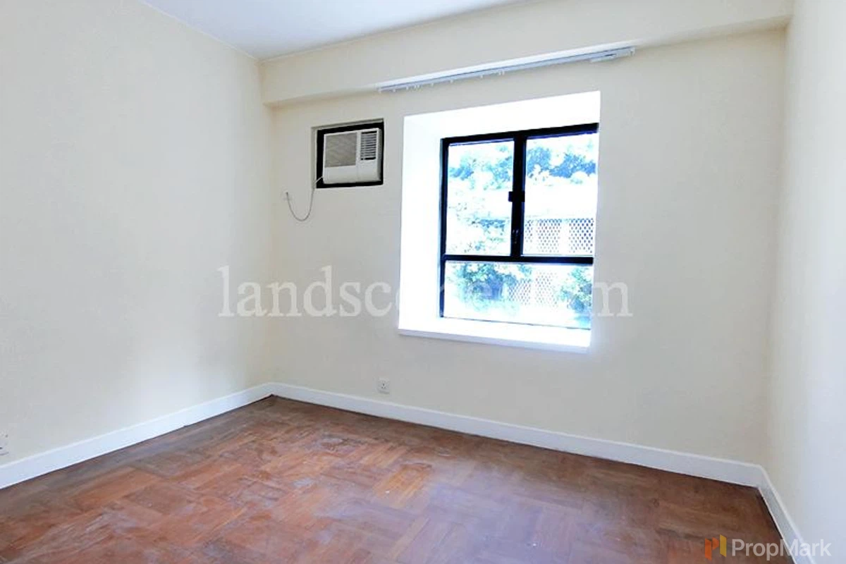 Shouson Garden - Photo 6