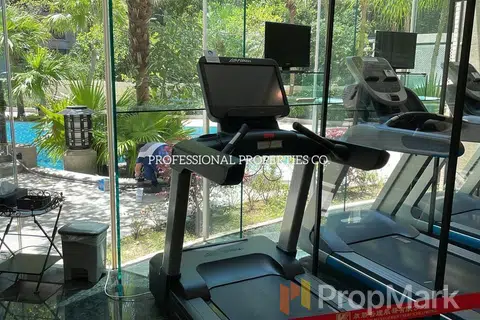 Hillsborough Court - Photo 3