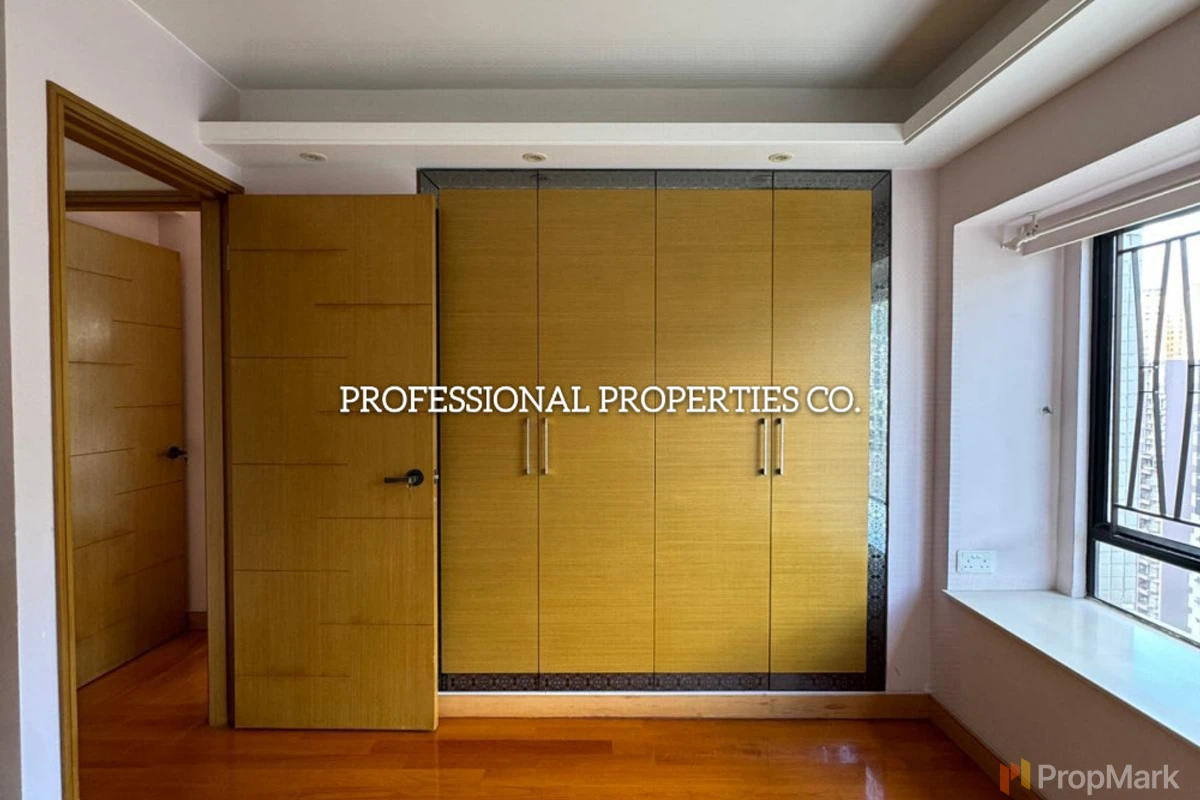 Park Towers - Photo 12