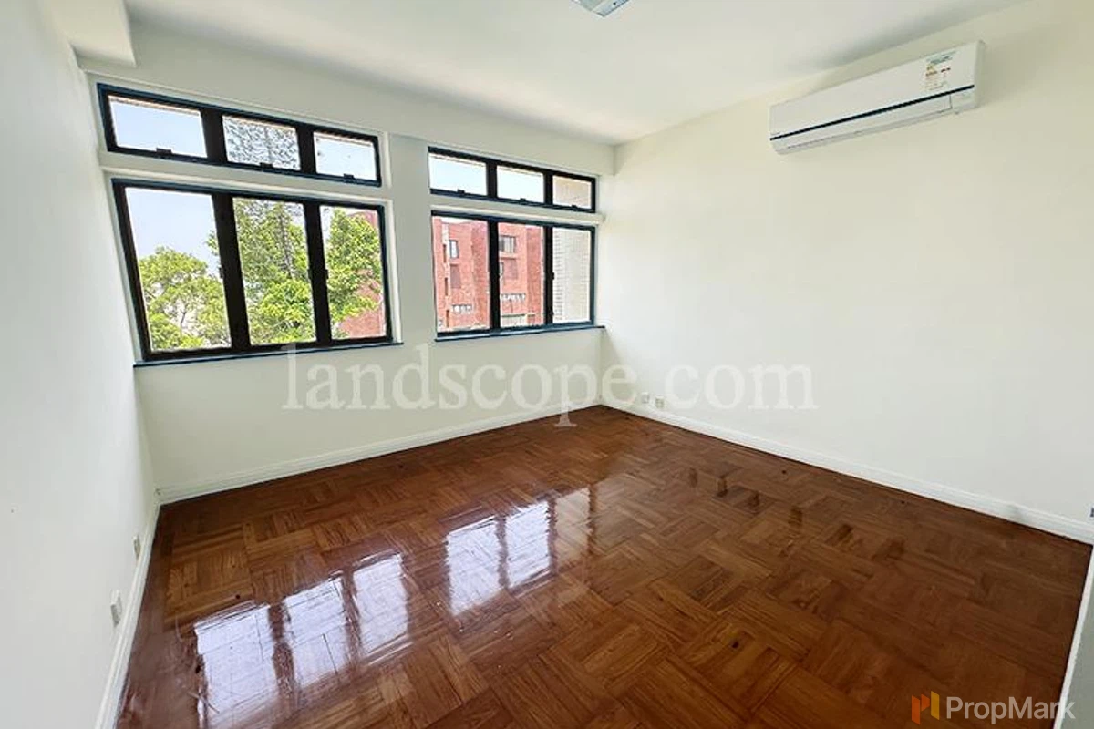 Cape Court - Photo 11