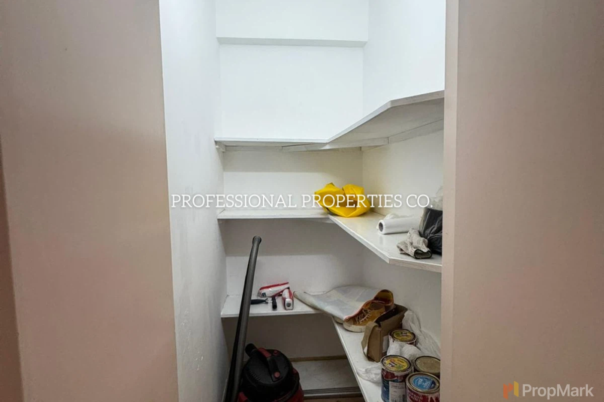 Wilshire Towers - Photo 7