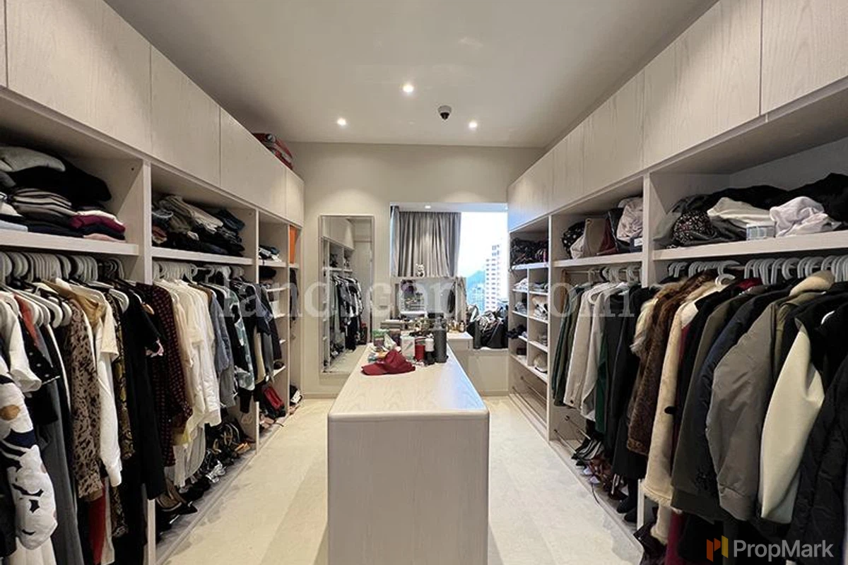 Regal Crest - Photo 7