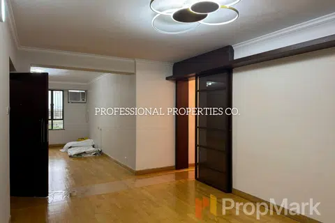 Wilshire Towers - Photo 4