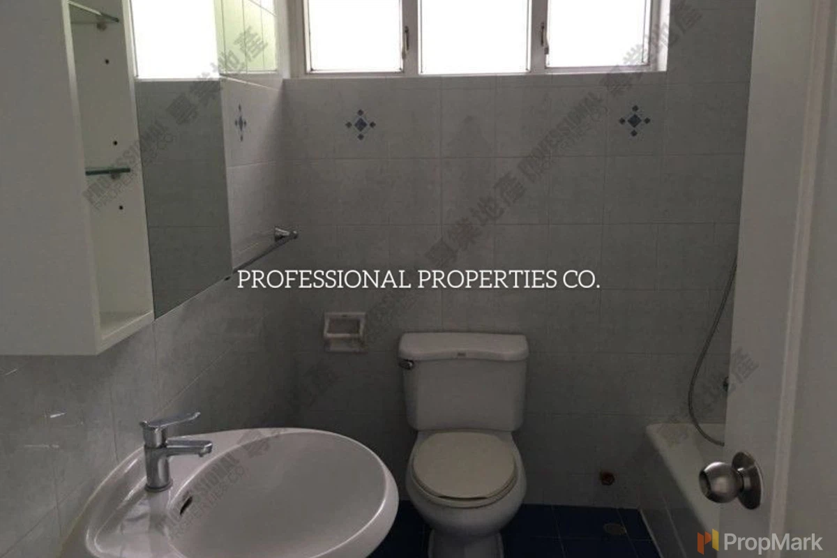 Grosse Pointe Villa - Photo 9