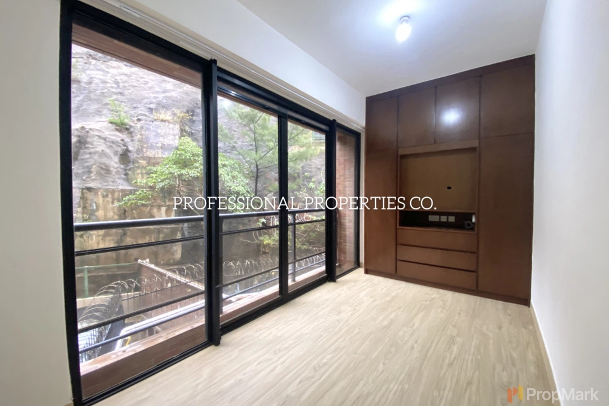 The Somerset - Photo 28