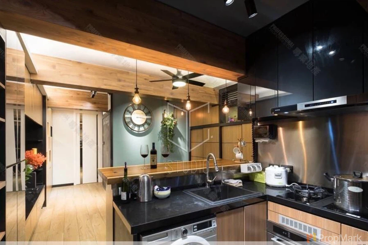 Sincere Western House - Photo 2