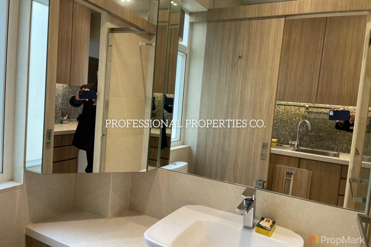 7-9 Shin Hing Street - Photo 10