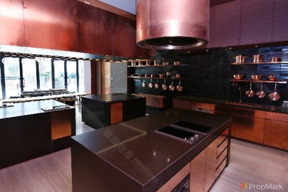 Bohemian House - Photo 4