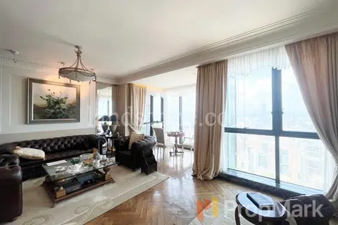 The Mayfair - Photo 2