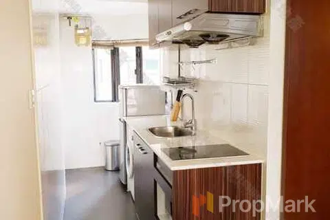 Lilian Court - Photo 5