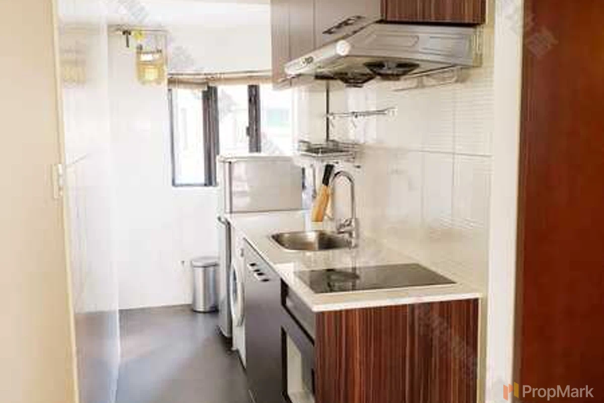 Lilian Court - Photo 5