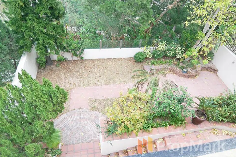 Stanley Knoll - Photo 1