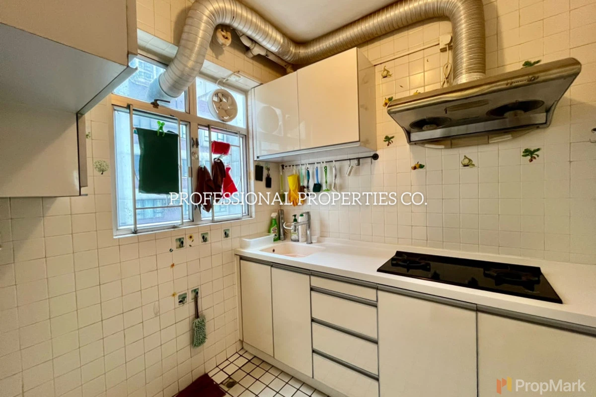 Sherwood Court - Photo 6
