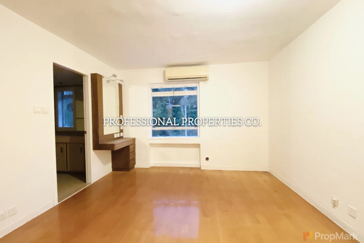 Unicorn Gardens - Photo 10