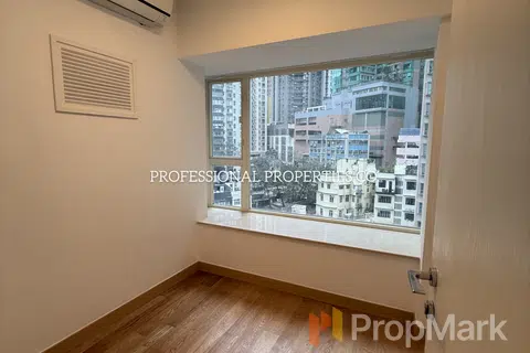 CentreStage - Photo 4