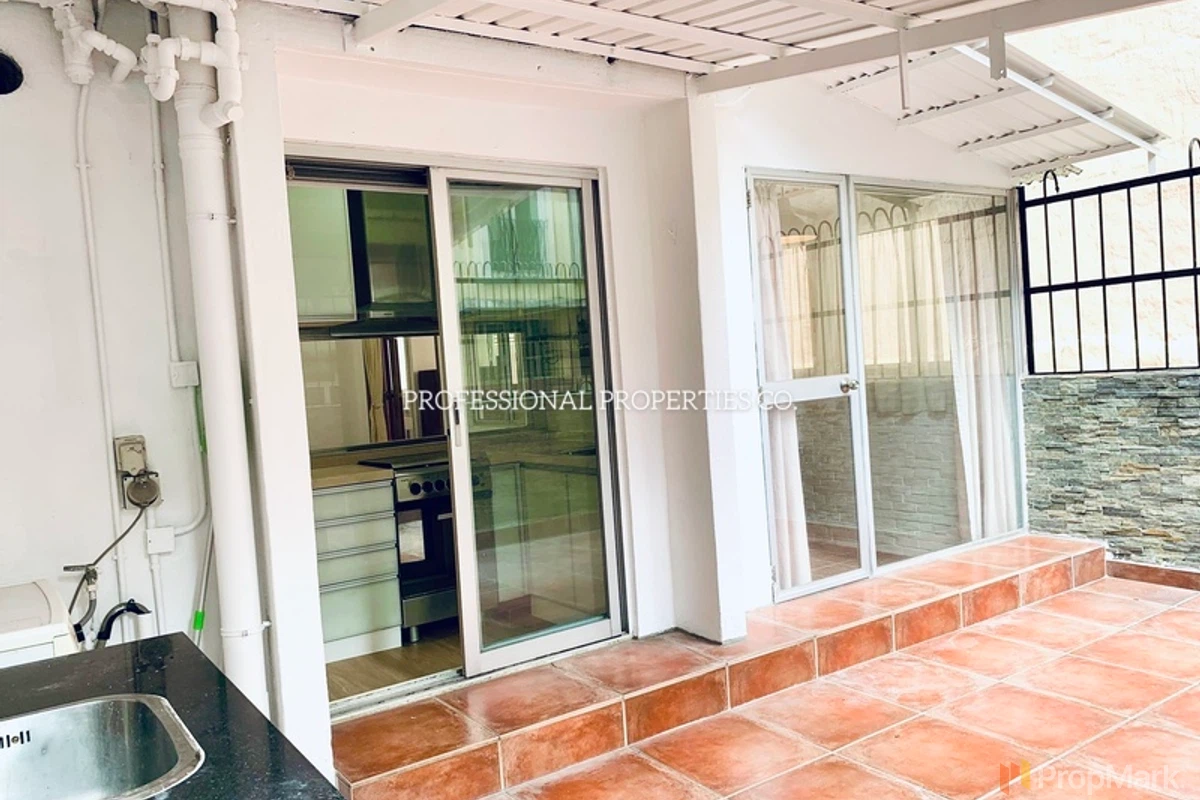 Silverstone Mansion - Photo 7