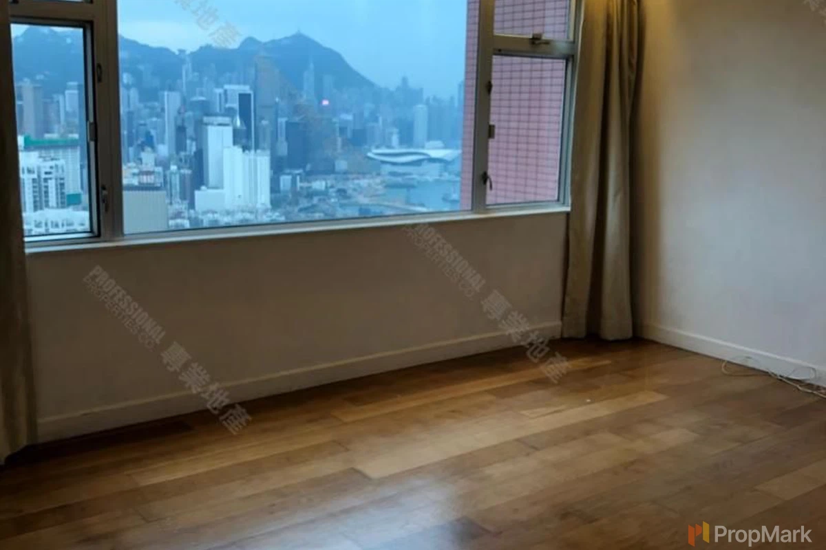 Evelyn Towers - Photo 2