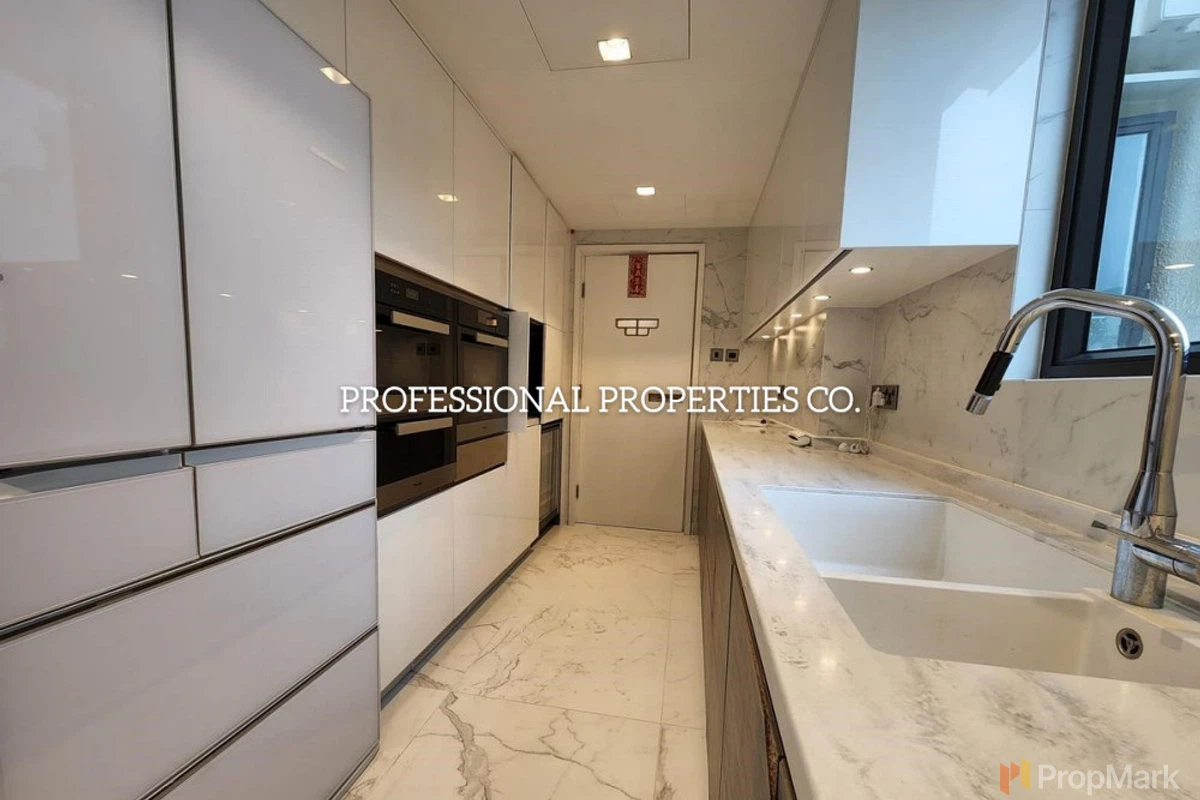 Yick King Building - Photo 11