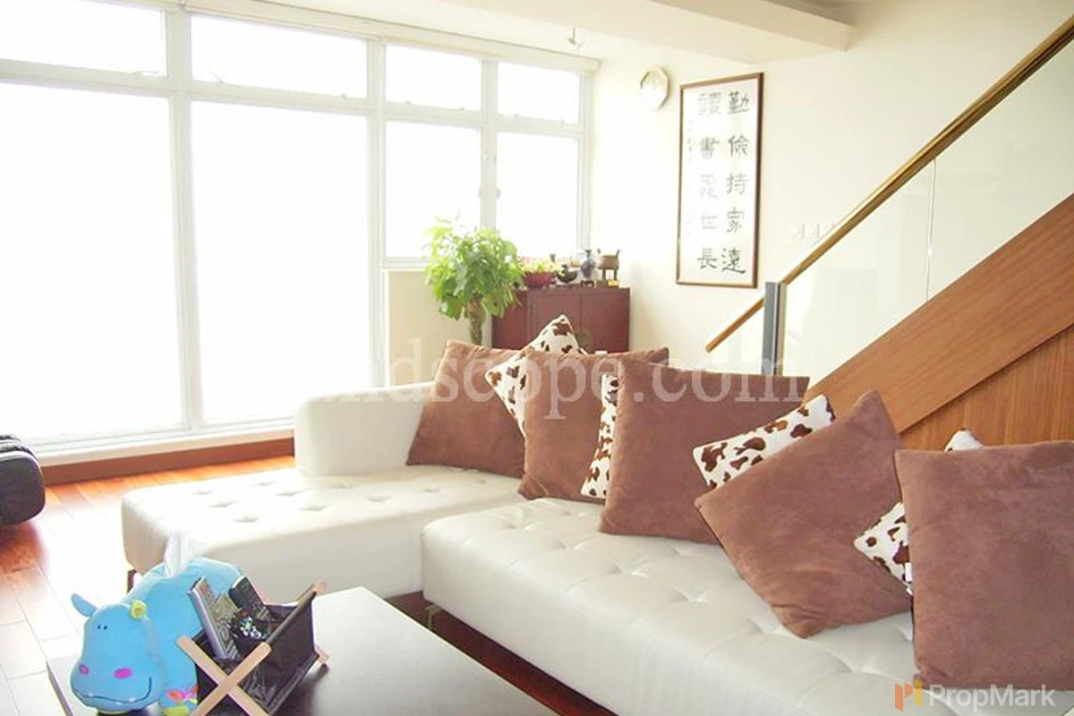 Summit Court - Photo 3