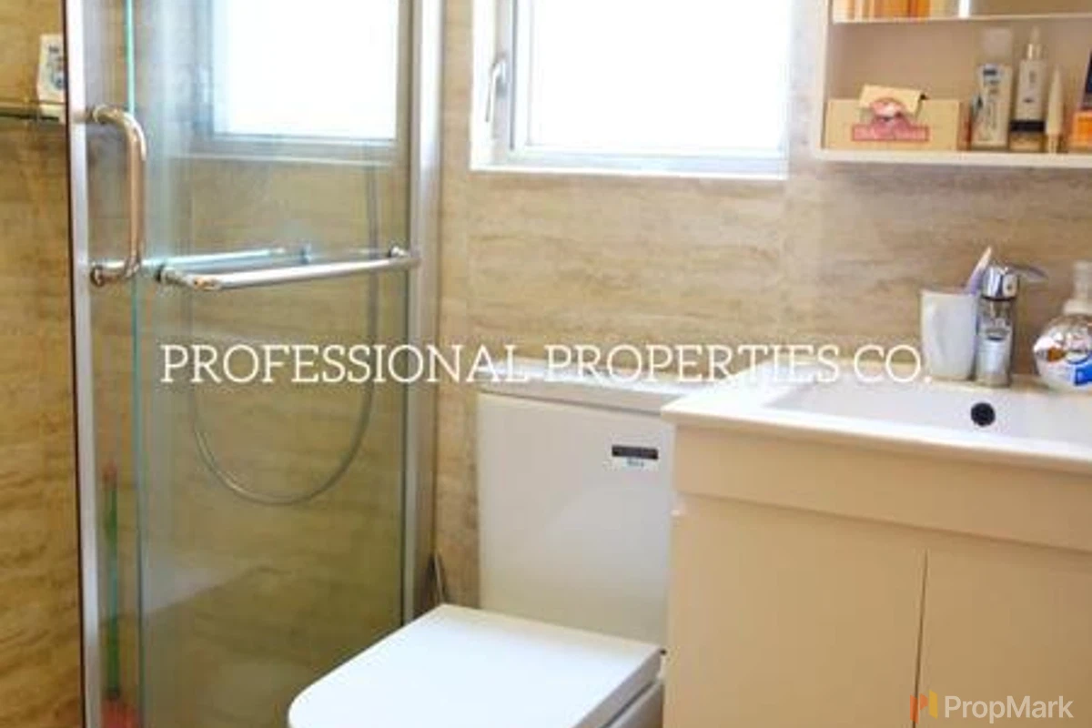 Manhattan Avenue - Photo 1