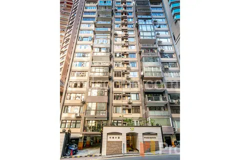 Right Mansion - Photo 2