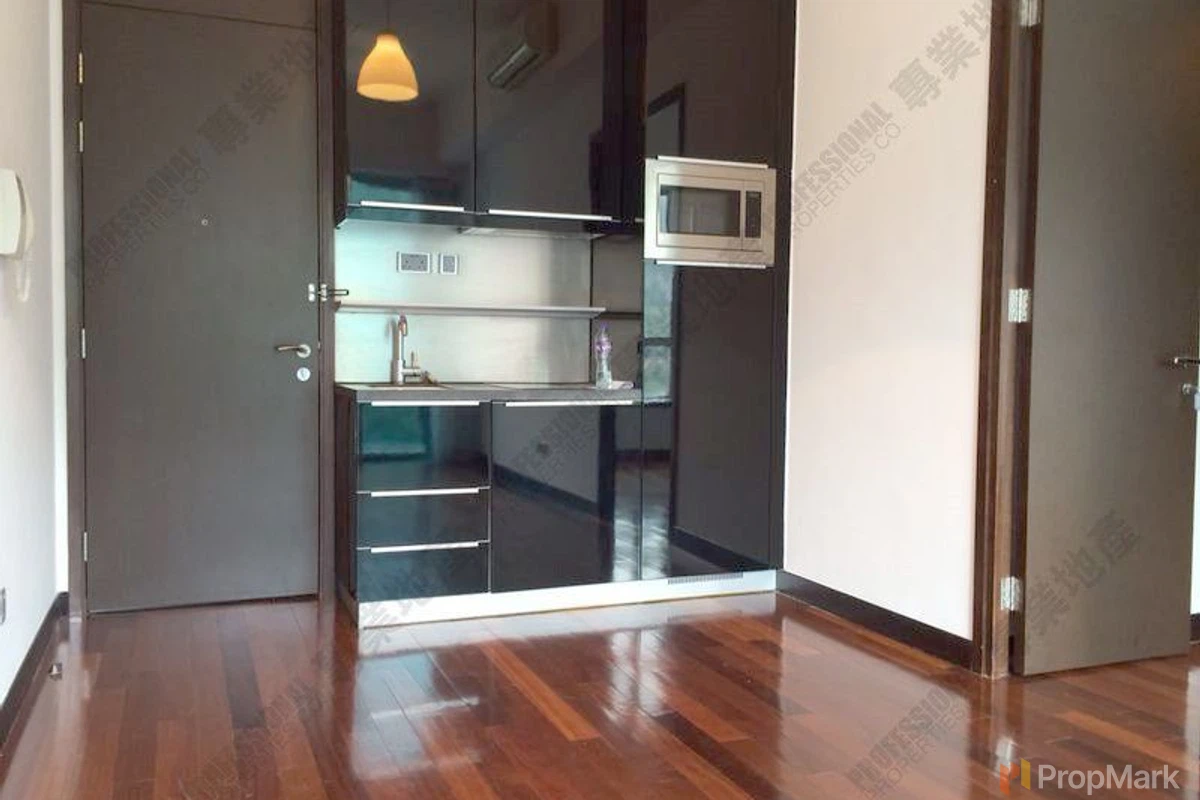 J Residence - Photo 5