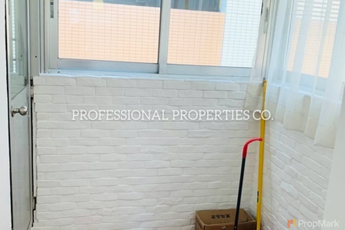 Silverstone Mansion - Photo 3