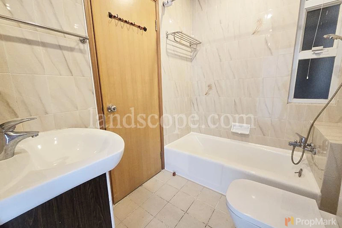 Riviera Apartments - Photo 11